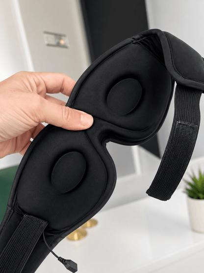 The Lights Out Sleep Mask - Corra